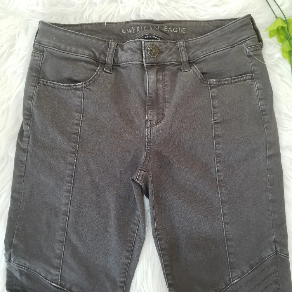 AMERICAN EAGLE Super Stretch Jegging Jeans Dark Gray Color, Size 10 Short. - Picture 3 of 13